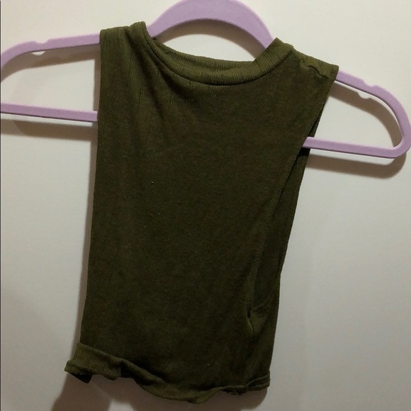 Free People olive Green crop top size small - Picture 2 of 3
